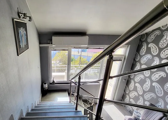 комфорт и стиль - с панорамой города דירה